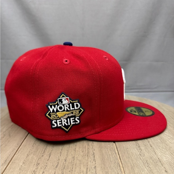 New Era 59Fifty Philadelphia Phillies World Series 2022 Fitted Red Men’s 7 5/8 - Picture 2 of 6